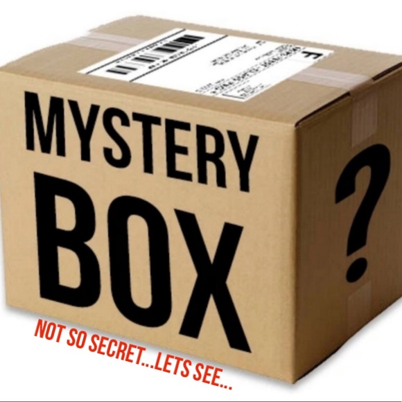 American Eagle Outfitters Tops - SALE✨ PERFECT RESELLER BUNDLE✨